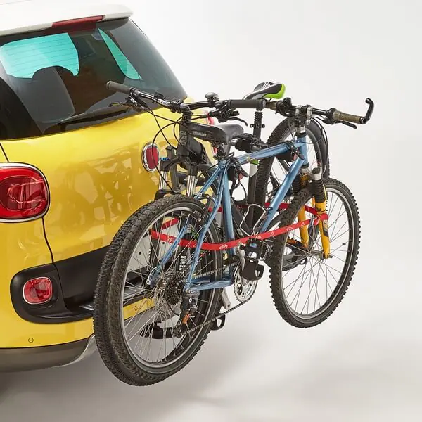 Porte-vélo 2 vélos suspendus sur attelage - Panache Tout pour Créer des Expériences Mémorables en Extérieur