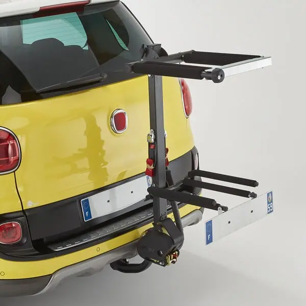 Porte-ski / porte-surf attelage ARES - Tout pour Créer des Expériences Mémorables en Extérieur - {'count': 1, 'name': 'Angle'}