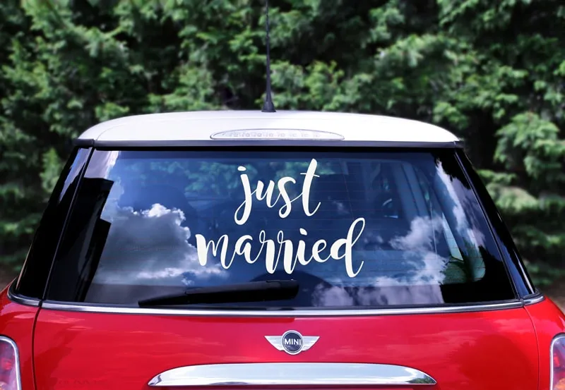 Sticker mariage « Just Married » - ​Boulangerie-Pâtisserie | Pain au Levain & Viennoiseries​ Simorre - Les gourmandises de Nicolle, une pâtisserie-brocante originale***  ***Un nouveau commerce au village ! *** *Cette fois, c'est un magasin  original qui vient de s'ouvrir à côté du