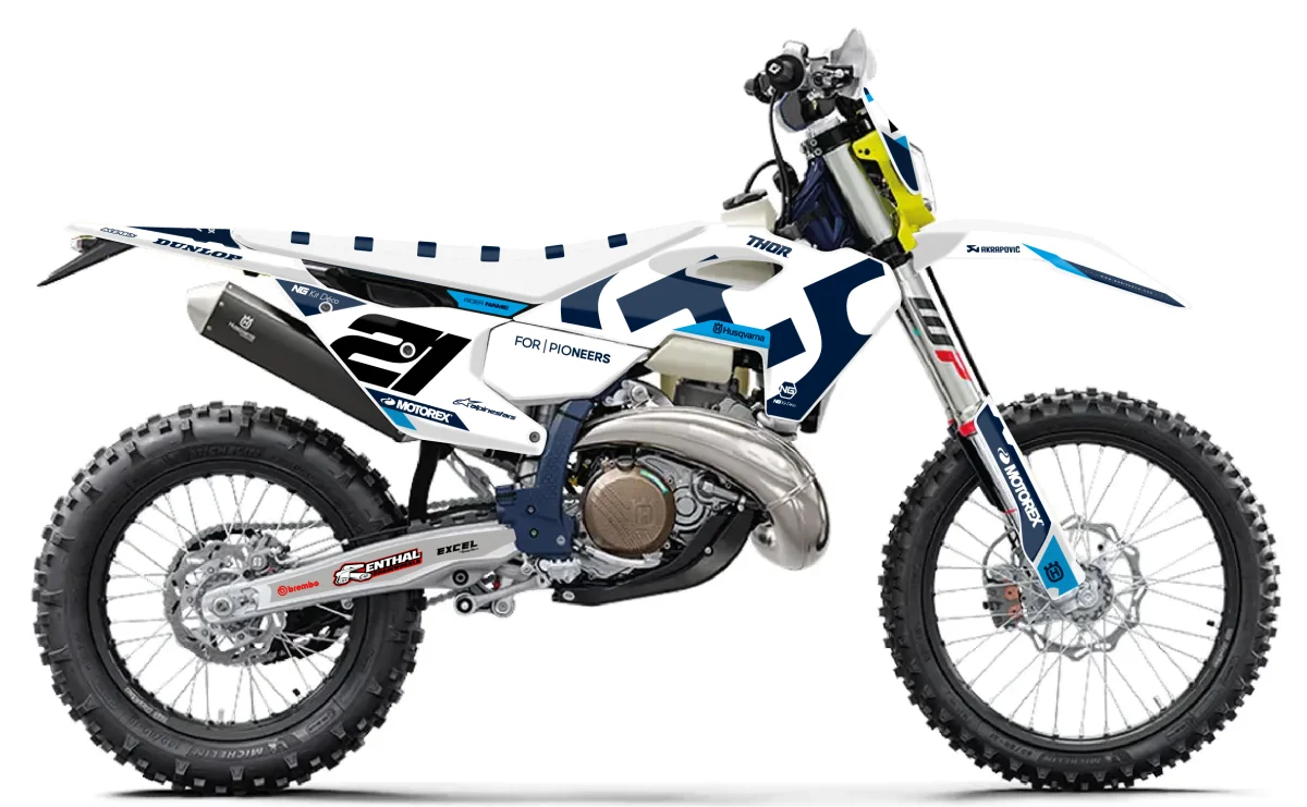 Kit déco NG Husqvarna 125 / 250 / 300 / 350 / 450 / 501 TE / FE 2024 -> 2025 | ORIGINALITY 2026 - Tout pour Créer des Expériences Mémorables en Extérieur RIDING THE 2019 HUSKY FC450 4-STROKE & TC250 2-STROKE - Dirt Bike Magazine