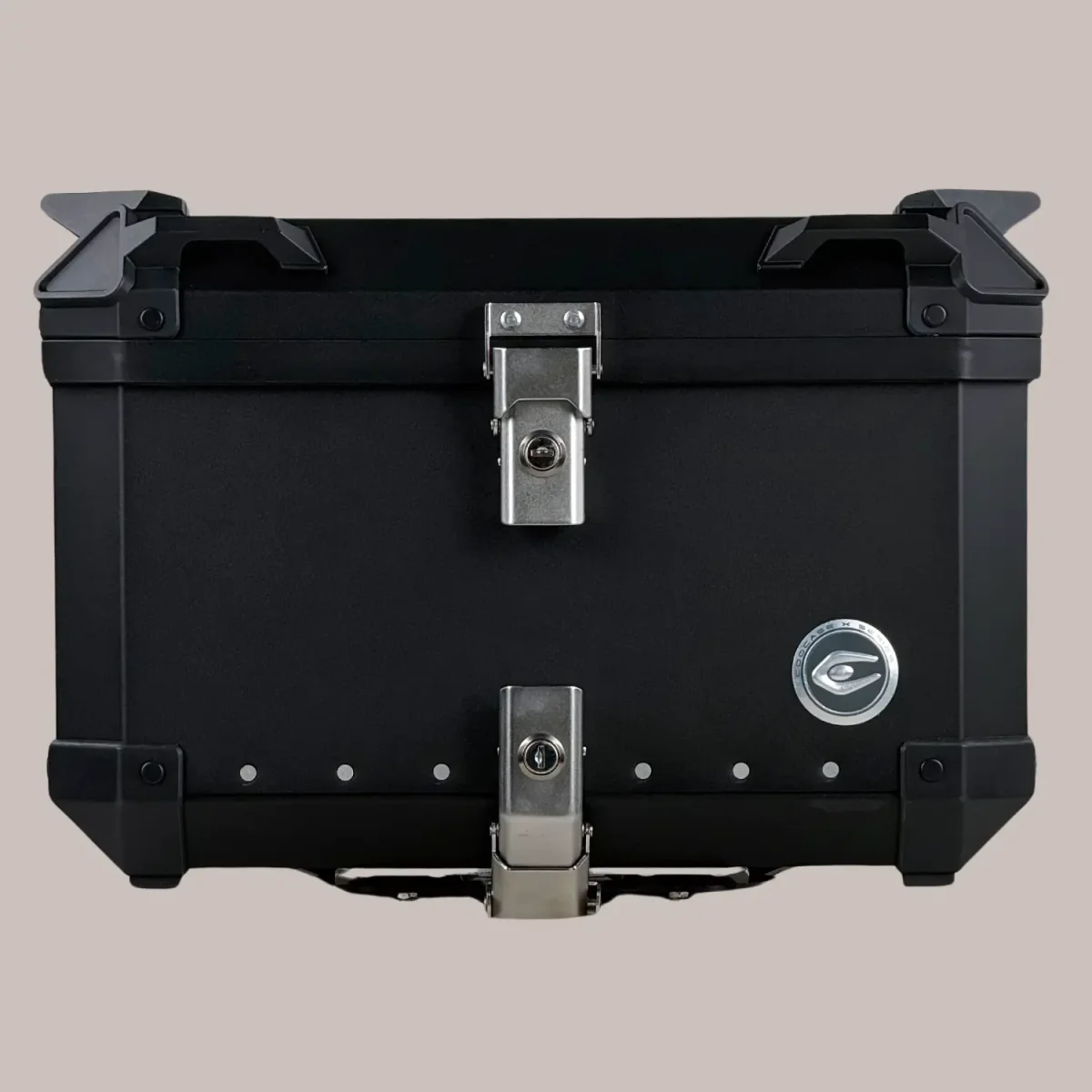 Top case Coocase 50L - ​Drones Professionnels & Grand Public | Boutique Française​ AMPS - F50 - 12V | 24V compressor fridge 50L – Van Junkies