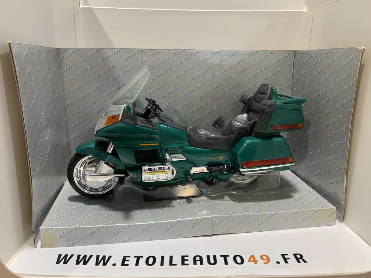 GoldWing 1500 6 Cylinder Fennel vert - Vins Rouges Harmonieux pour Chaque Occasion