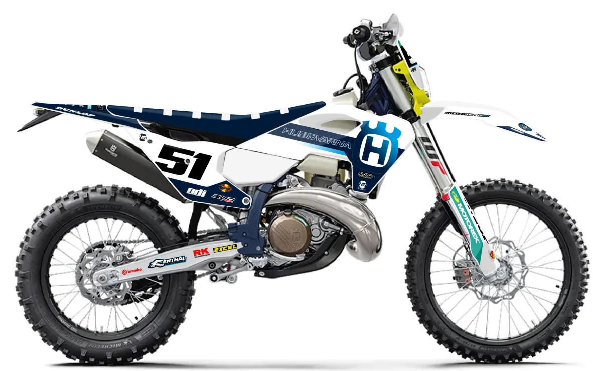 Kit déco NG Husqvarna 125 / 250 / 300 / 350 / 450 / 501 TE / FE 2024 -> 2025 | MT81 Team 2026 - Tout pour Créer des RÉCOMPENSE Expériences Mémorables en Extérieur