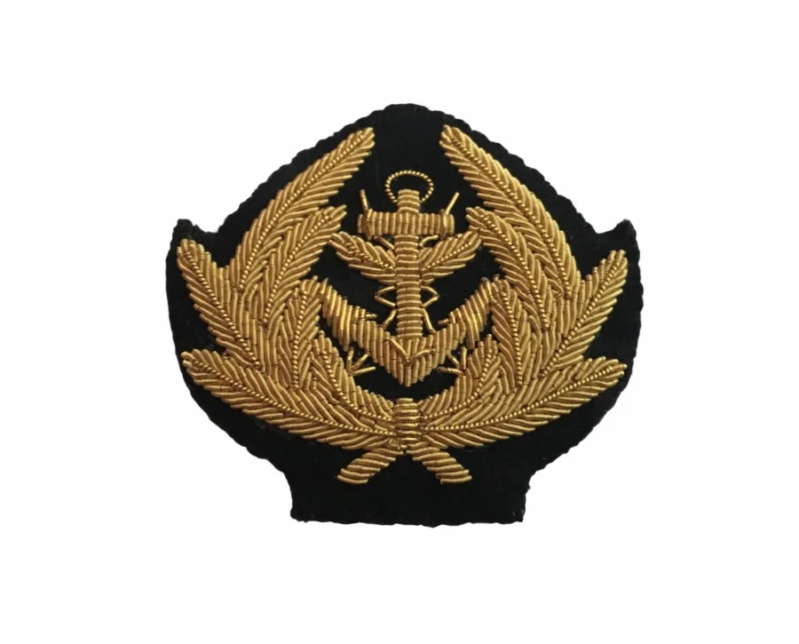Macaron casquette amiral Outdoor Sports Shop Plans Randonnée amp Trekking